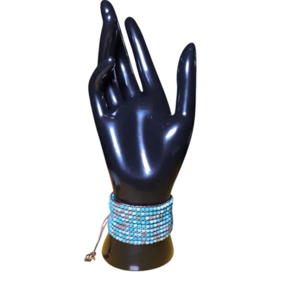 GIVEAWAY ITEM # 1 - Marlyn Schiff Turquoise Beaded Bracelet Adjustable NWOT - Picture 1 of 2